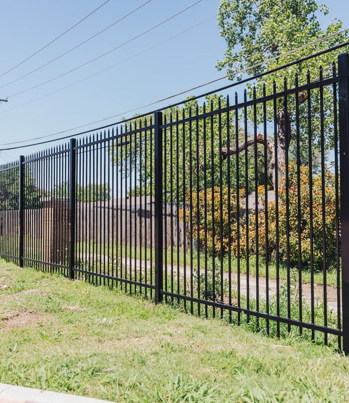metal-fence-installation-texas